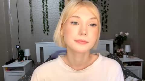 Lisa online show from 02/01/26, 08:46