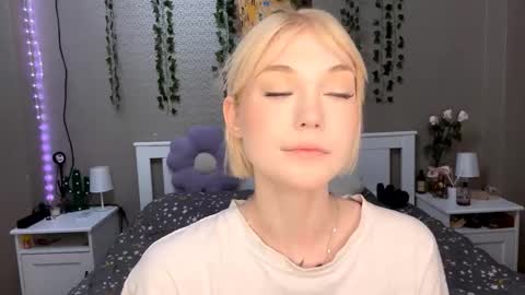 Lisa online show from 02/03/26, 02:33