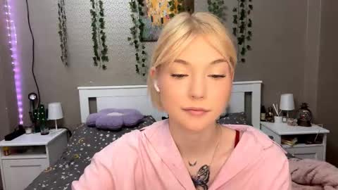 Lisa online show from 02/07/26, 02:10