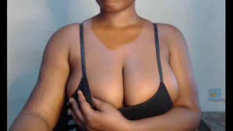 Snapshot of marvelous_pussy chatting on 02/05/25, 10:41 sonia online show from 02/05/25, 10:41