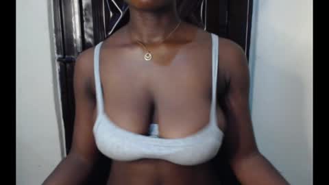 Snapshot of marvelous_pussy chatting on 03/05/25, 07:27 sonia online show from 03/05/25, 07:27