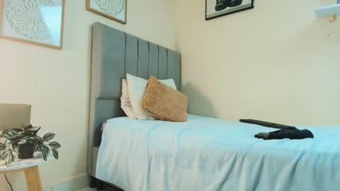 mary_cute9 online show from 07/25/26, 12:14