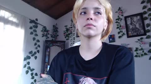                      100   online show from 02/10/25, 07:49