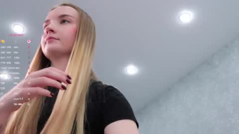 Mary . online show from 04/23/26, 02:08