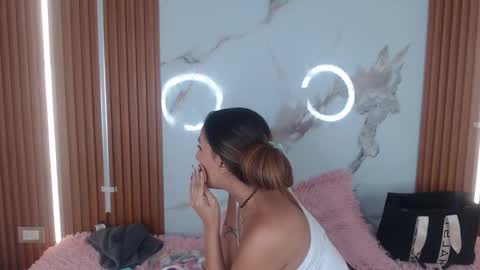 Hi guys im Mary  online show from 10/19/25, 12:28