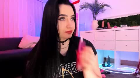 Mary online show from 03/15/26, 07:25