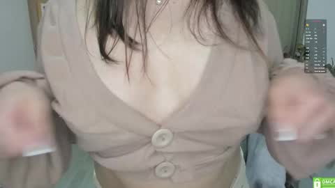 Snapshot of mary_mae chatting on 11/29/25, 02:14 Girl of your dreams online show from 11/29/25, 02:14