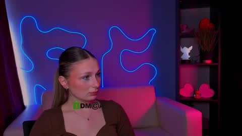 Snapshot of mary_meow_hot chatting on 11/25/25, 12:16 Mary online show from 11/25/25, 12:16