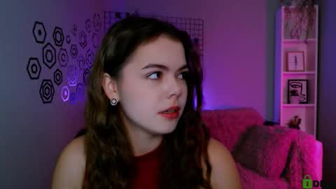 Snapshot of mary_meow_hot chatting on 11/29/25, 10:18 Mary online show from 11/29/25, 10:18