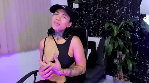 M A R Y online show from 10/22/25, 03:07