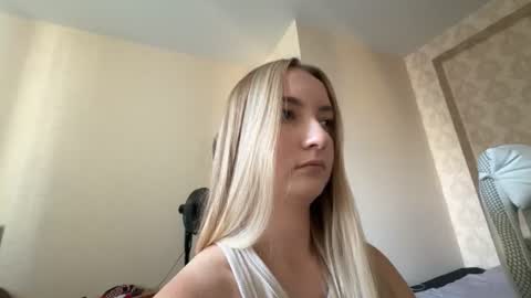 Snapshot of mary_rage chatting on 06/29/26, 01:55 mary_rage online show from 06/29/26, 01:55