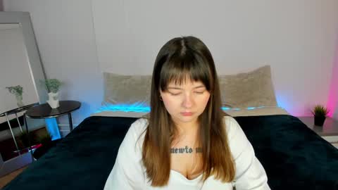 mary_stevenss online show from 12/08/24, 08:20