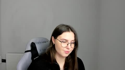 Alice online show from 04/25/26, 06:49