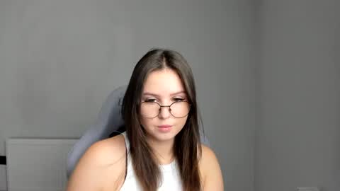 Snapshot of mary_wave_ chatting on 07/18/26, 06:28 Alice online show from 07/18/26, 06:28
