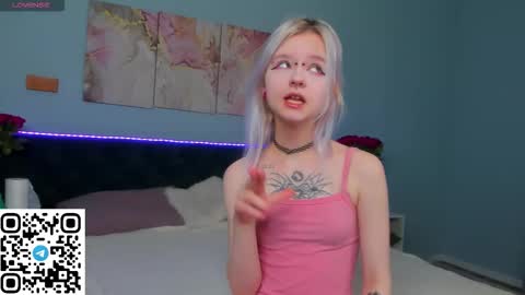 Mary online show from 03/03/26, 01:23