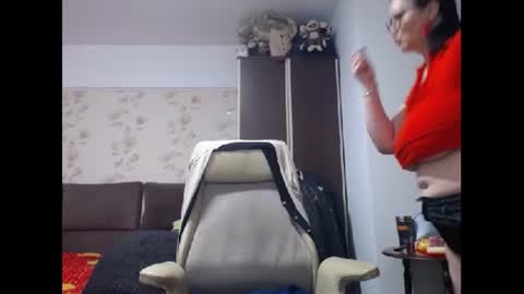 Mary online show from 02/04/25, 06:57