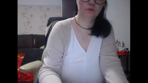 Mary online show from 03/03/25, 10:06