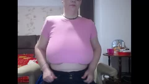 Mary online show from 03/12/25, 03:46