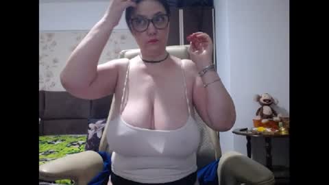 Snapshot of mary_x chatting on 07/07/26, 03:20 Mary online show from 07/07/26, 03:20