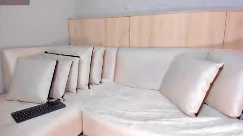   online show from 03/07/25, 12:01