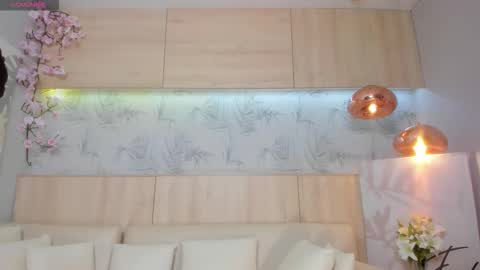   online show from 10/27/25, 12:42