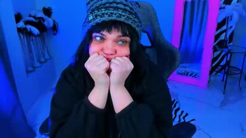 Mary online show from 02/04/26, 02:39