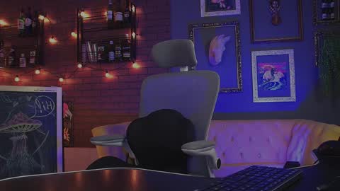 Mary online show from 04/04/26, 02:43