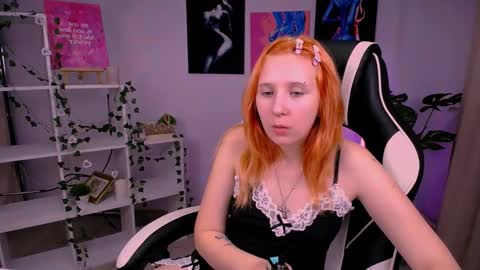 Snapshot of marylanee chatting on 10/08/25, 03:48 Mary online show from 10/08/25, 03:48