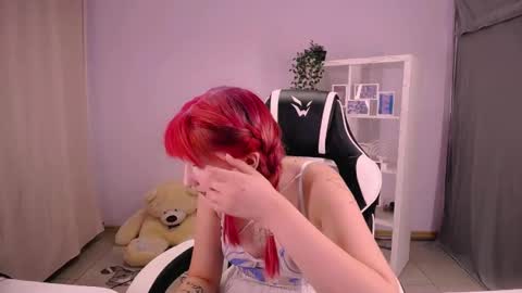 Snapshot of marylanee chatting on 10/17/25, 04:26 Mary online show from 10/17/25, 04:26