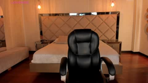  Mary  online show from 04/10/26, 11:59