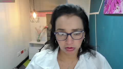 Snapshot of marylinmilf chatting on 12/11/24, 11:00 Marylin online show from 12/11/24, 11:00