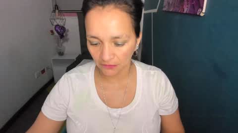Snapshot of marylinmilf chatting on 12/20/24, 02:19 Marylin online show from 12/20/24, 02:19