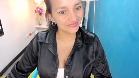 Snapshot of marylinmilf chatting on 12/23/24, 07:52 Marylin online show from 12/23/24, 07:52