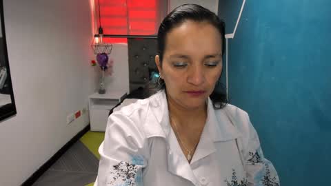 Snapshot of marylinmilf chatting on 12/27/24, 07:24 Marylin online show from 12/27/24, 07:24