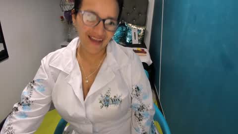 Snapshot of marylinmilf chatting on 12/27/24, 10:26 Marylin online show from 12/27/24, 10:26