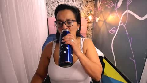 Snapshot of marylinmilf chatting on 03/06/25, 11:09 Marylin online show from 03/06/25, 11:09