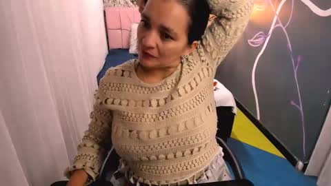Snapshot of marylinmilf chatting on 03/11/25, 06:52 Marylin online show from 03/11/25, 06:52