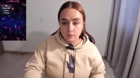 Dulce Maria online show from 02/19/26, 07:10