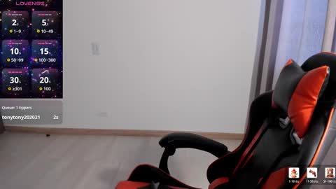 Dulce Maria online show from 02/24/26, 07:01