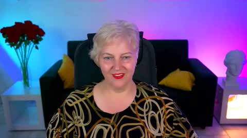Snapshot of marymogan chatting on 09/16/25, 03:02 marymogan online show from 09/16/25, 03:02