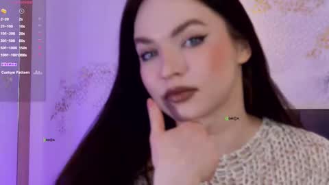 Snapshot of marypsiss chatting on 02/25/25, 06:42 Marina online show from 02/25/25, 06:42