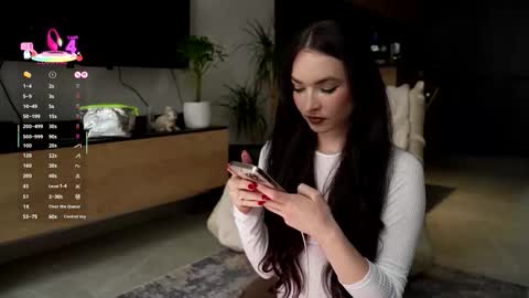 Snapshot of marypsiss chatting on 10/16/25, 12:06 Marina online show from 10/16/25, 12:06