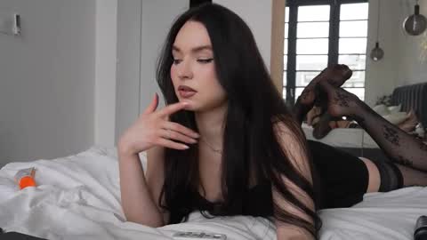 Marina online show from 02/25/26, 10:58