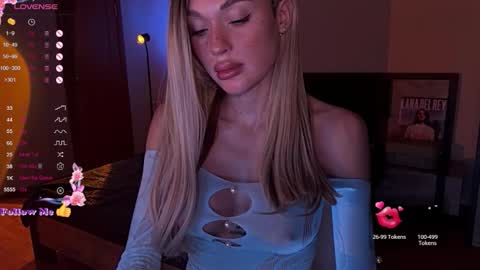 Mary online show from 11/28/25, 08:50