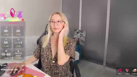 Snapshot of marysantamonika chatting on 09/08/25, 06:18 Mary online show from 09/08/25, 06:18