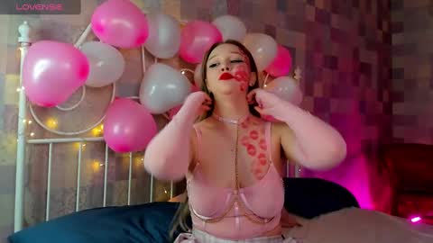 Snapshot of maryshiotta chatting on 02/14/25, 03:26 Mary online show from 02/14/25, 03:26