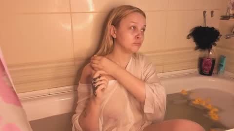 Mary online show from 06/24/26, 03:38