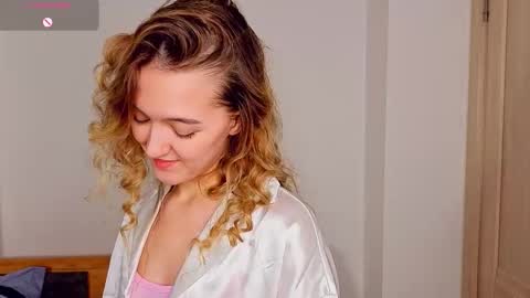 Mary online show from 12/21/25, 08:16