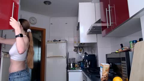 Mary online show from 04/18/26, 12:53