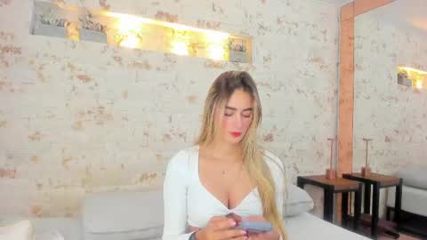 Snapshot of maryy_campbell chatting on 05/01/26, 11:48 maryy campbell online show from 05/01/26, 11:48